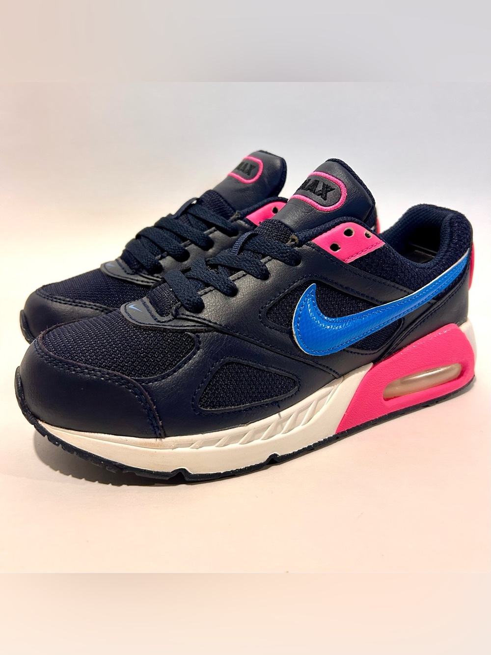 Nike Air Max Color Block Sneakers Girls US 4Y Like New